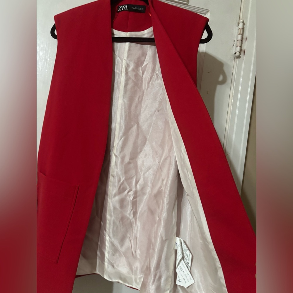 Zara Vibrant Red Open Front Vest - Picture 4 of 11